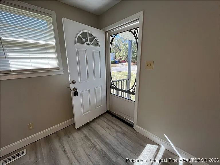 2110B Rogers Dr — Photo 6
