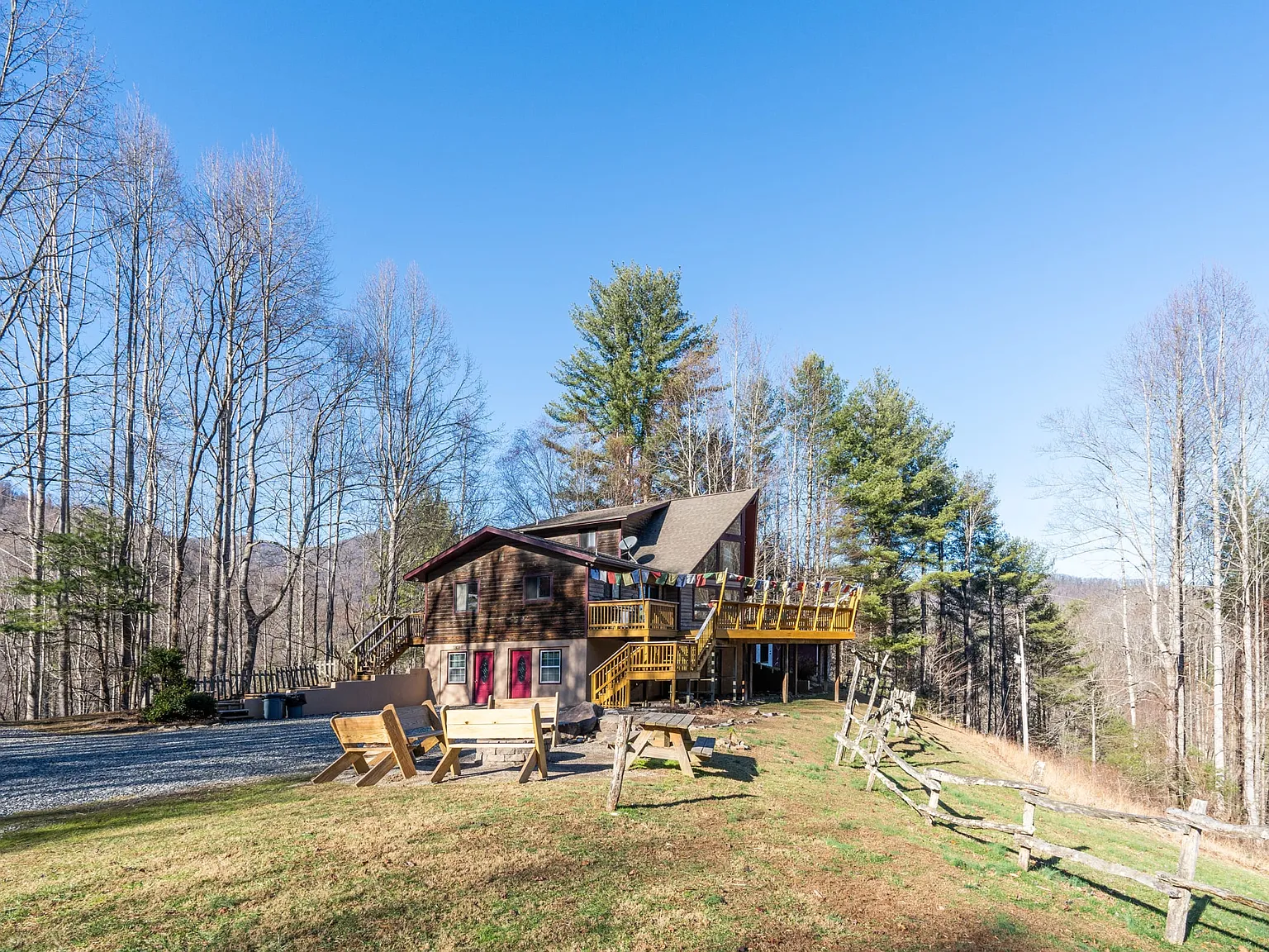 6 bed, $5,000 — Photo 1