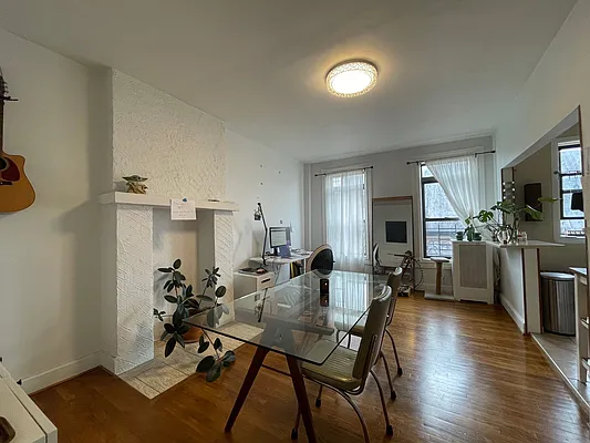 Rented by Compass | media 19