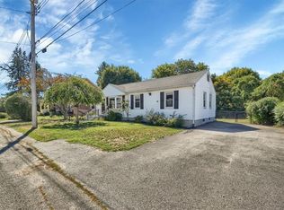 128 3rd St, Verplanck, NY 10596