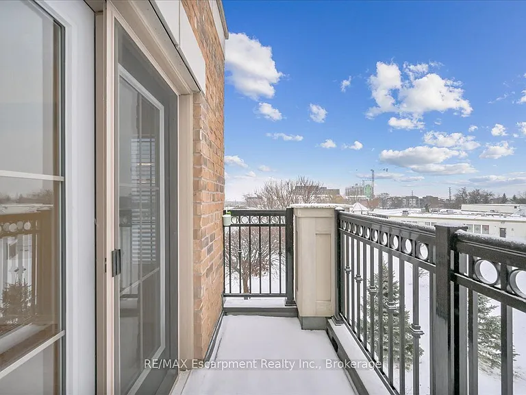 2441 Greenwich Dr #64 — Photo 16