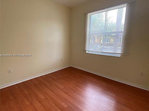 5th image of 959 NE 42nd Pl #959