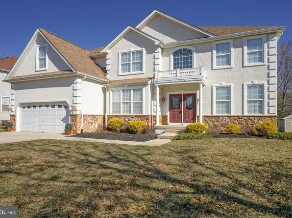 1985 Steeplechase Dr, Williamstown, NJ 08094