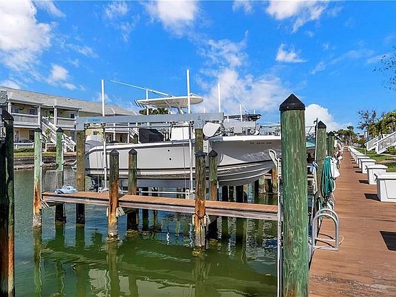 4th image of 5135 Coquina Key Dr SE APT F