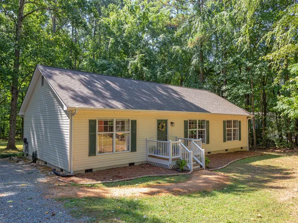 520 Vickers Rd, Chapel Hill, NC 27517