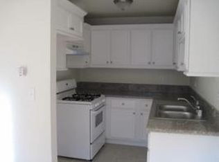 618 Glenfinnan Ave APT A, Azusa, CA 91702