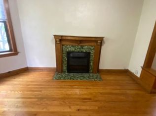 1821 W Patterson Ave UNIT 2B, Chicago, IL 60613