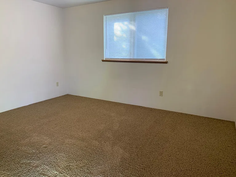 2431 Spruce Rd #B — Photo 6