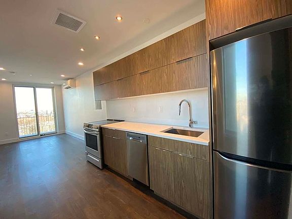 3rd image of 495 Saint Johns Pl #7D