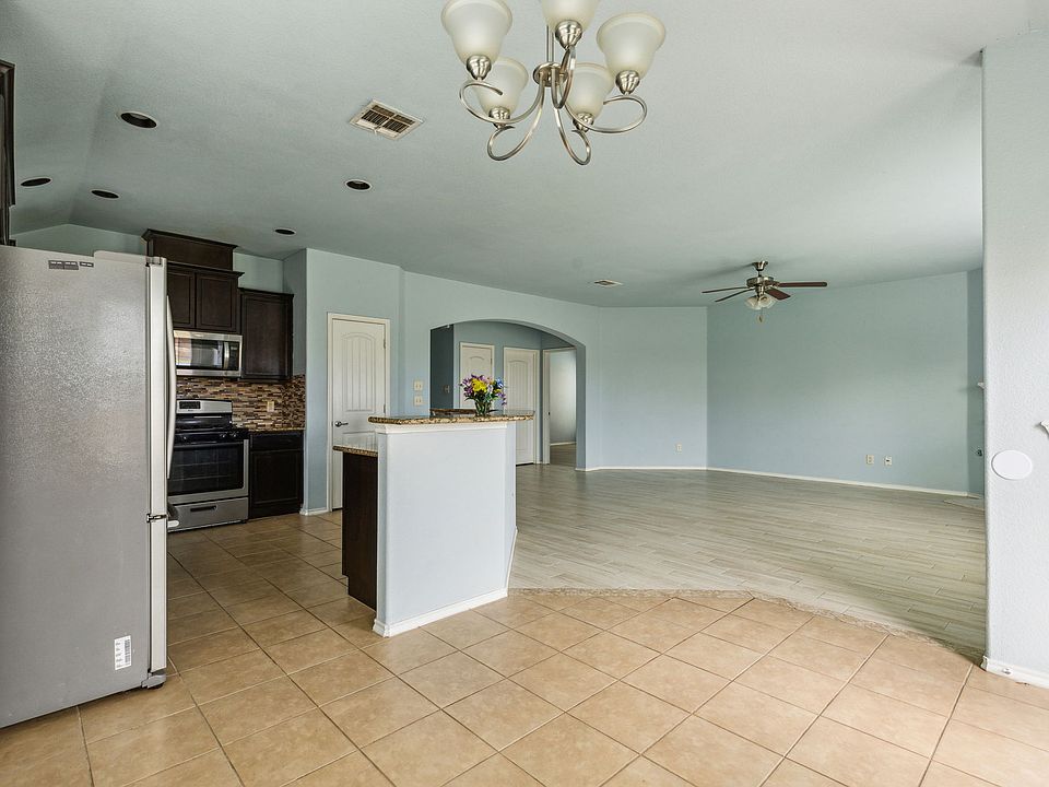 1st image of 629 Partridge Dr
