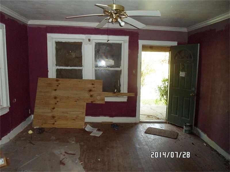 2nd image of 714 S 6th St