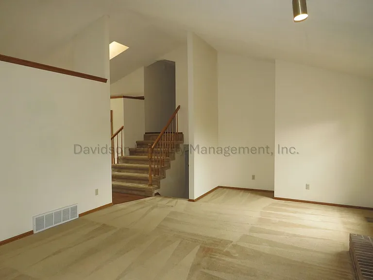 2232 Ramsgate Ter — Photo 7