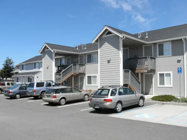 1686 Sandpiper Ln #9-16, McKinleyville, CA 95519