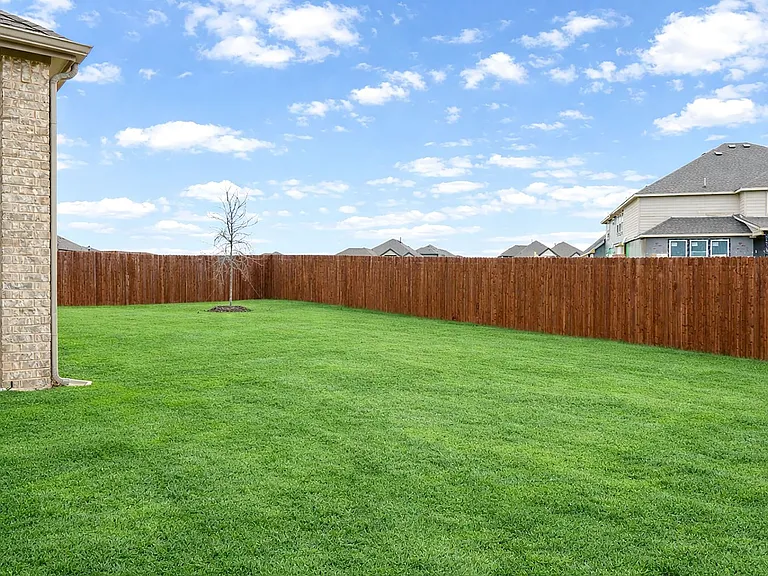 1609 Whisperwood Way — Photo 35