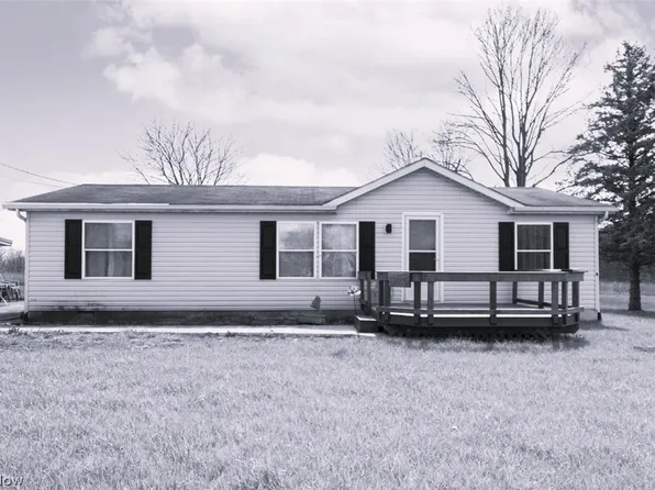 13676 Lisbon St SE, Paris, OH 44669