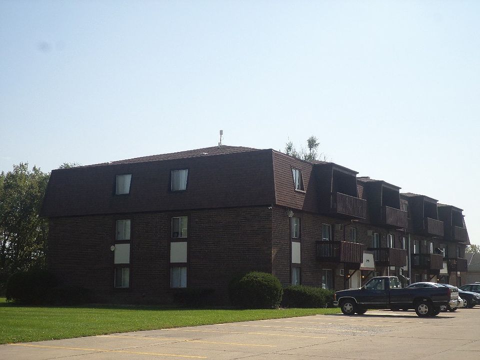 Charleston Blvd. Apartments
