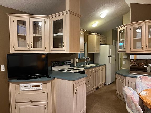 5th image of 840 N Twin Lakes Dr #227