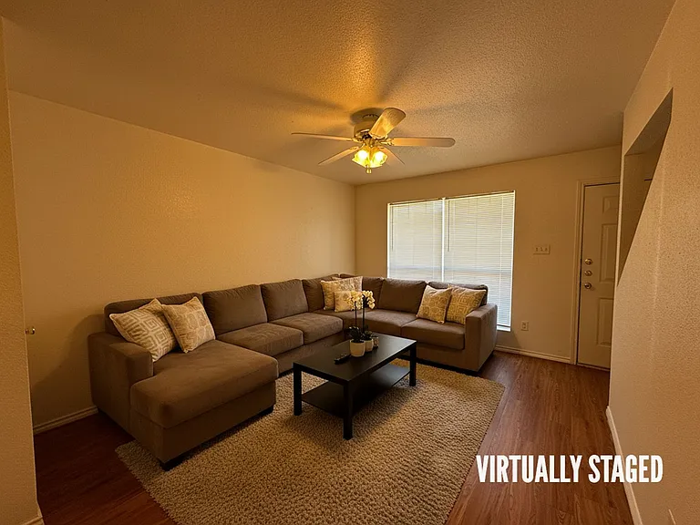 4504 Alan Kent Dr — Photo 3