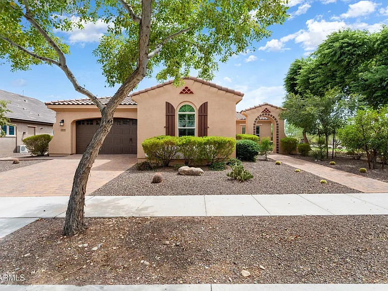 20979 W College Dr — Photo 1