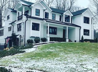 11 Hughes Ln, Watchung, NJ 07069