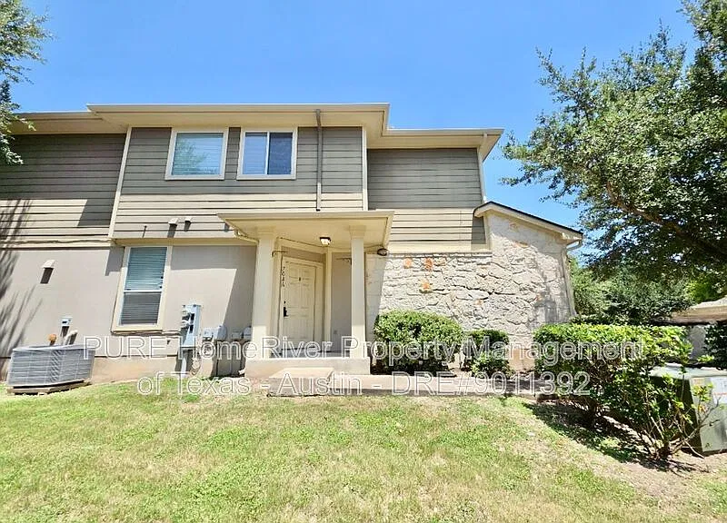 3 bed, 2.5 bath, 1296 sqft, $1,495 — Photo 2