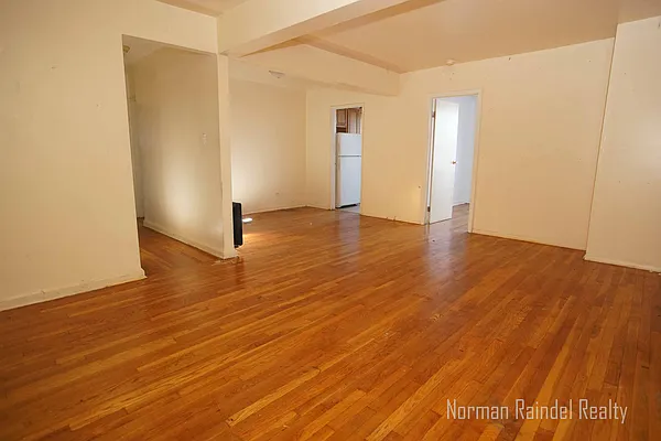 Rented by Norman Raindel, LREB | media 2