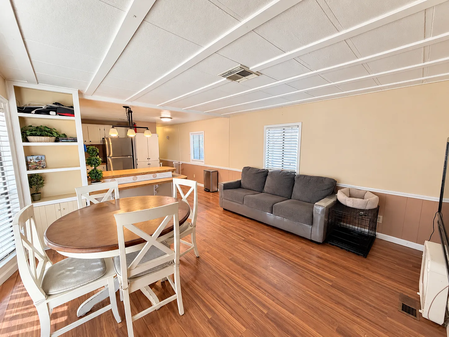 1635 Yale Drive - 1 — Photo 4