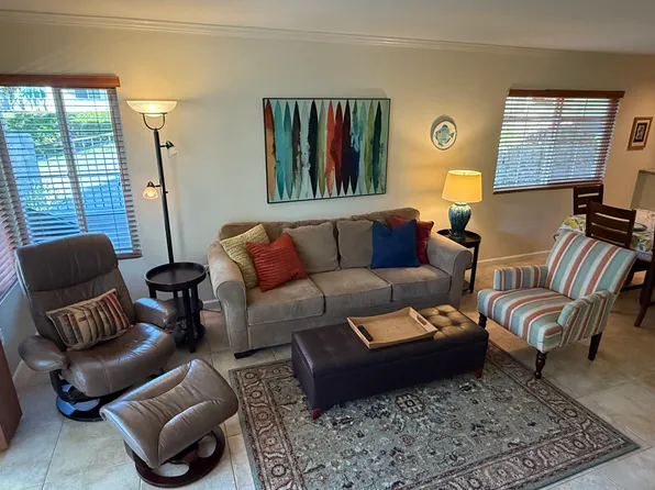 4850 Bella Pacific Row Unit 160, San Diego, CA 92109