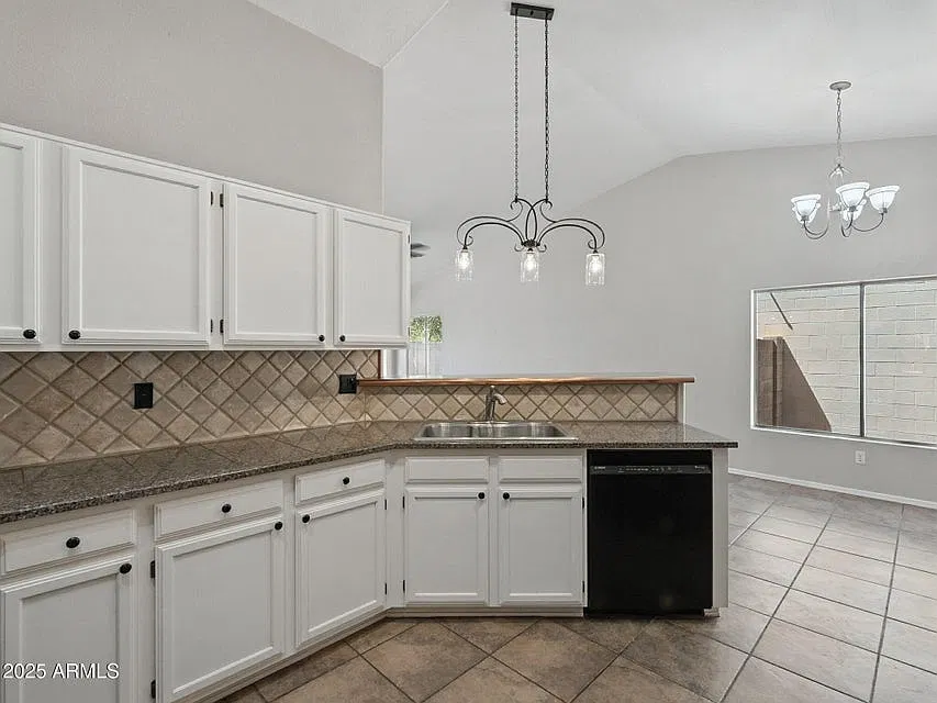 3 bed, 1750 sqft, $2,450 — Photo 4