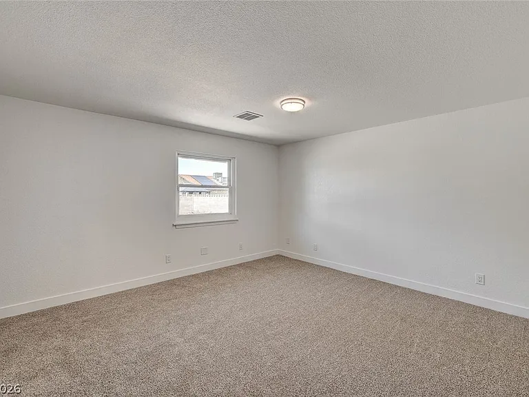 1580 Quarter Horse Dr — Photo 18