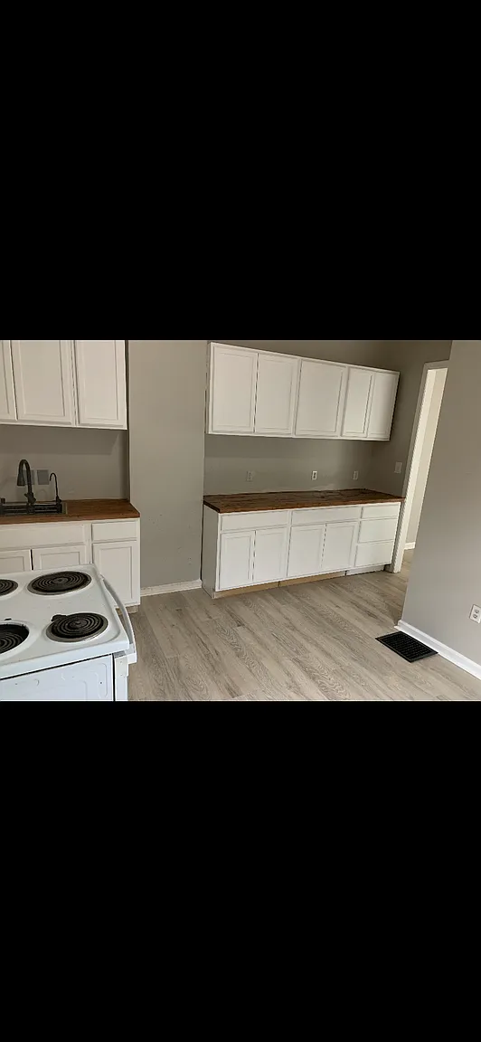 349 W 28th St #349 photo 1