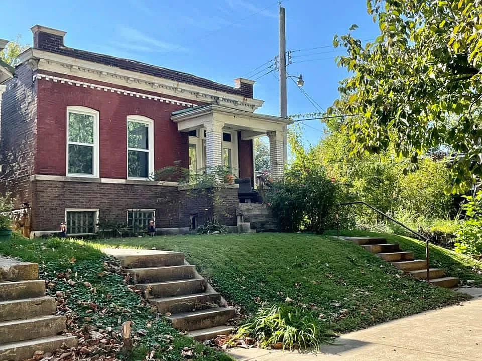 Bellerive Blvd, Saint Louis — Photo 1