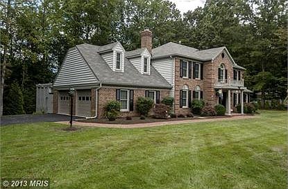 3rd image of 9908 Shady Cove Dr