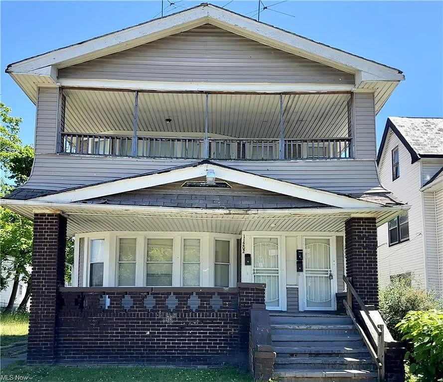 11202 Earle Ave — Photo 2