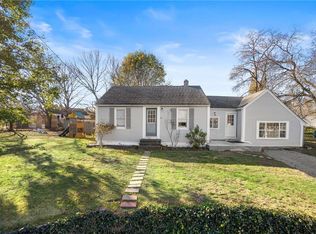 25 Tobey Ct, Warwick, RI 02886