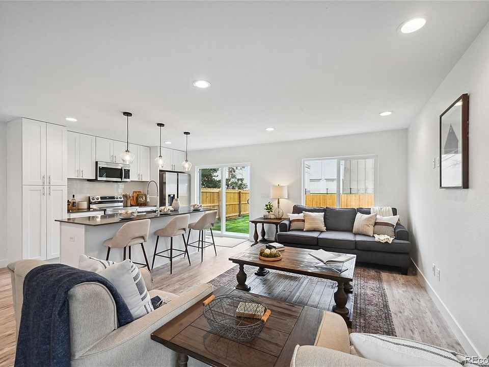 1st image of 5282 Columbine Lane