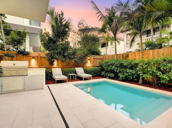 (undisclosed Address), Miami, FL 33133