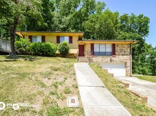 2008 Hickory Ln, Fultondale, AL 35068