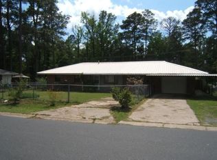 1614 Aaron St, Leesville, LA 71446