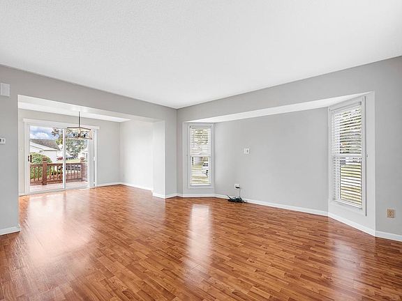 3rd image of 206 New Richmond Dr