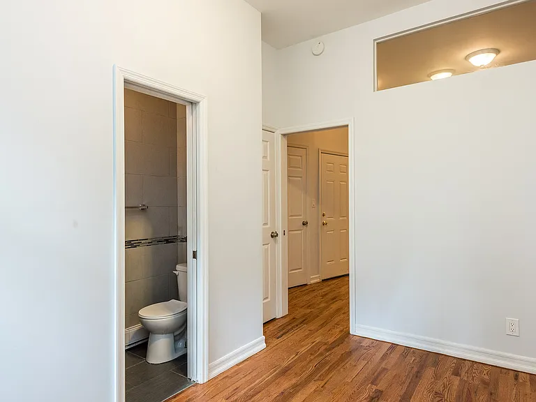 1727 Himrod St #2L — Photo 4