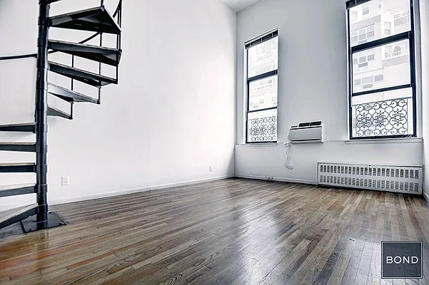 Rented by Bond New York | media 17