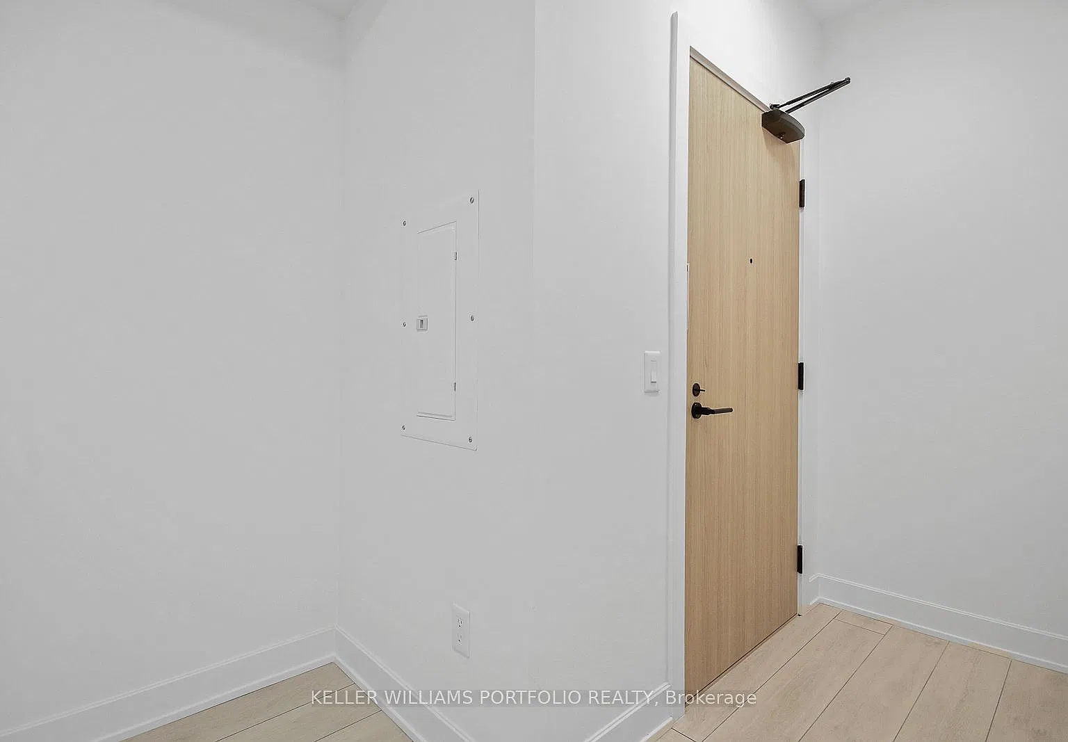 3 bed, $3,650 — Photo 3