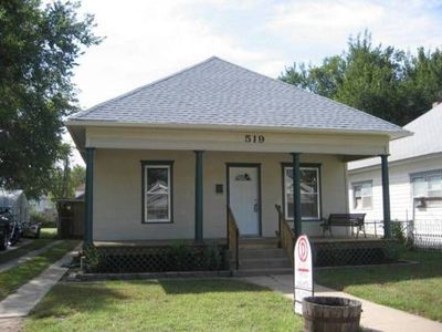 519 E 9th Ave, Hutchinson, KS, 67501