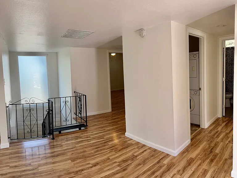 1075 Raymond Ave #A — Photo 10