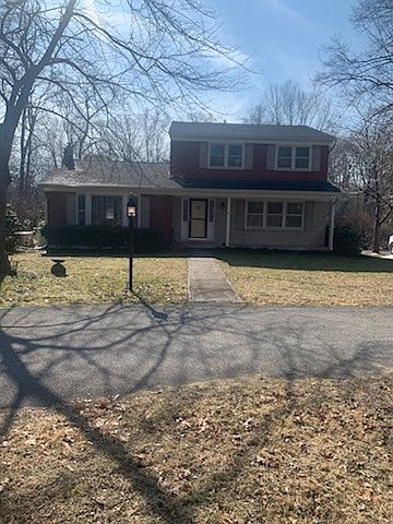 1st image of 8325 Woodland Rd