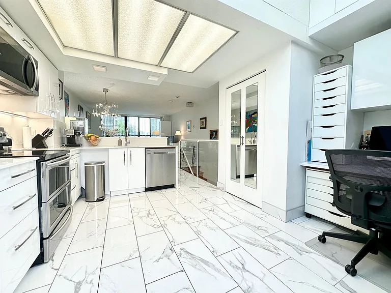 850 Burrard St #1006 — Photo 7