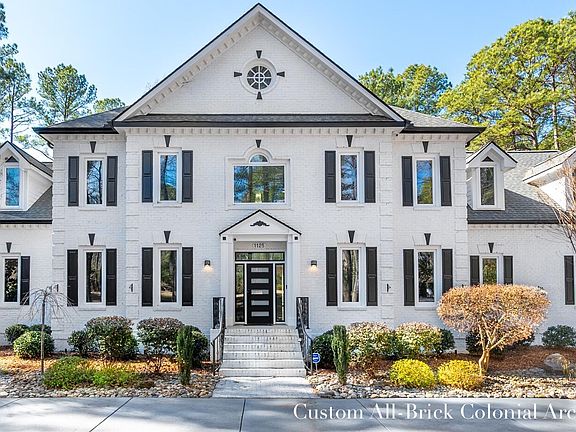 5th image of 1125 Barclay Manor Way