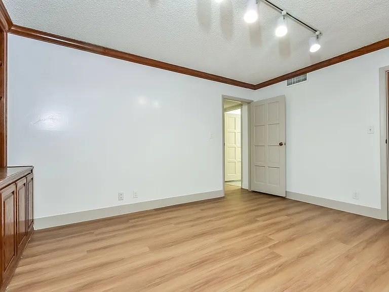 2413 Plaza Del Grande — Photo 26