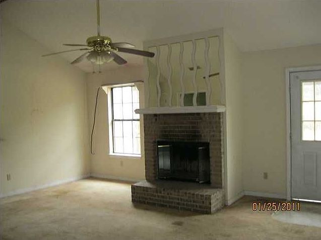 2nd image of 8081 Park Blvd